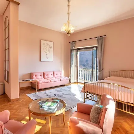 7 Bedroom Lake Como *
